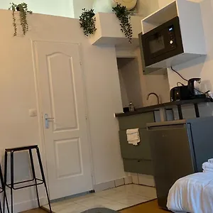  Appartement Canal Saint Martin France